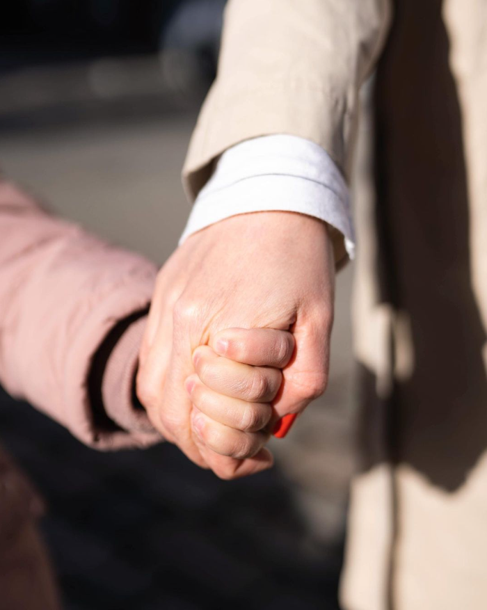 basic parenting hack: Es ist oft effektiver, zu leiten, als zu korrigieren: